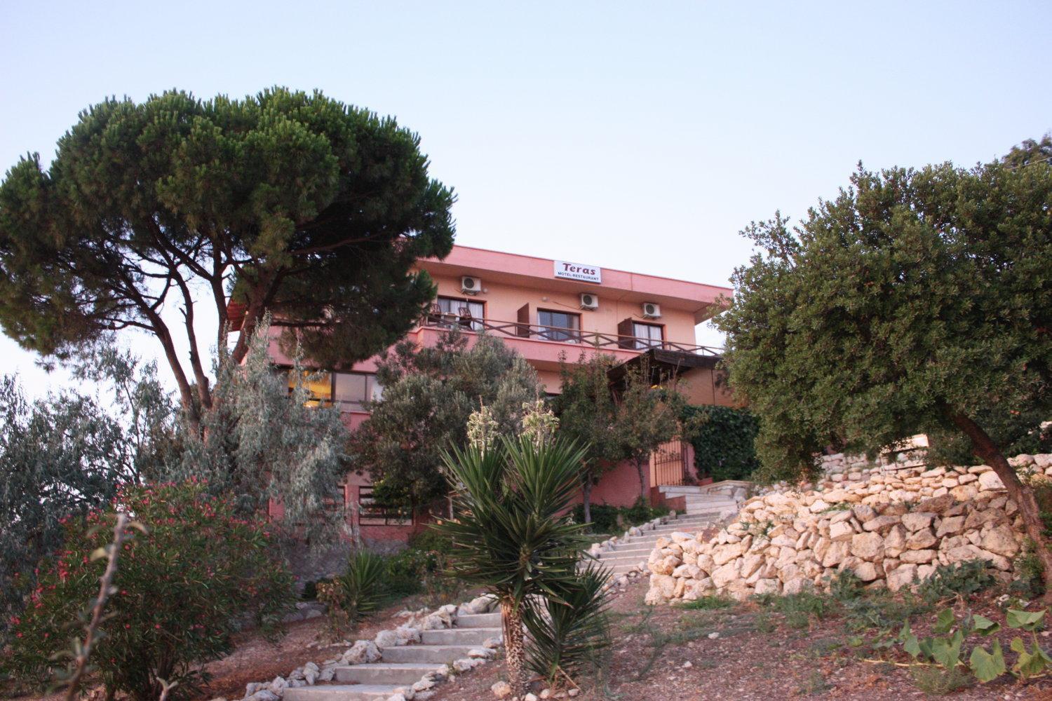 פוצ'ה Teras Motel מראה חיצוני תמונה
