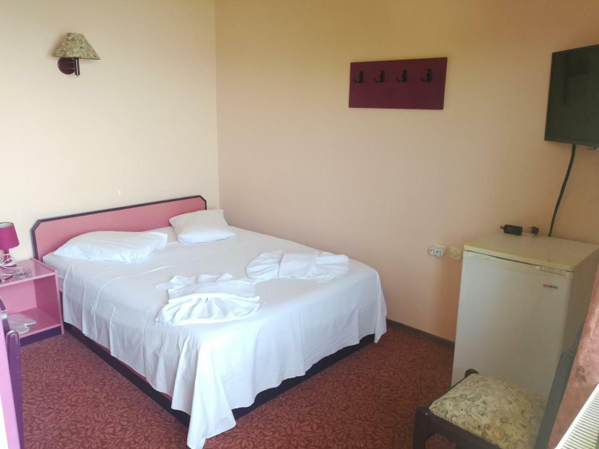 פוצ'ה Teras Motel מראה חיצוני תמונה